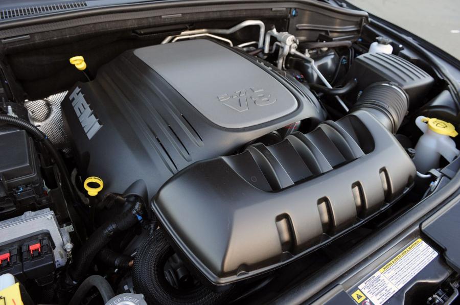  Dodge Durango R/T 2011 года  (фото 36 из 54)